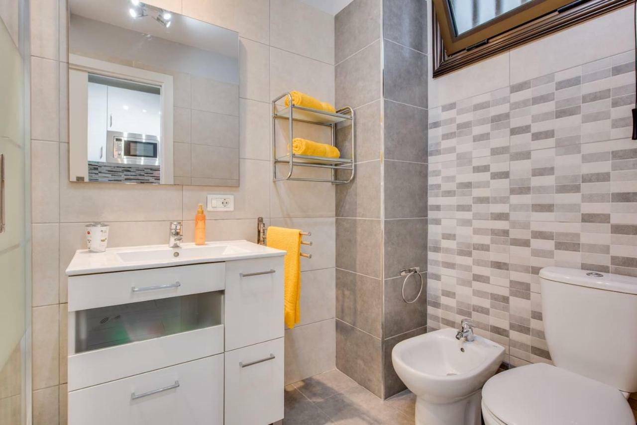 Apartament 733 Wonderful In Lasamericas! Wi-fi Free! Playa de las Americas (Tenerife)